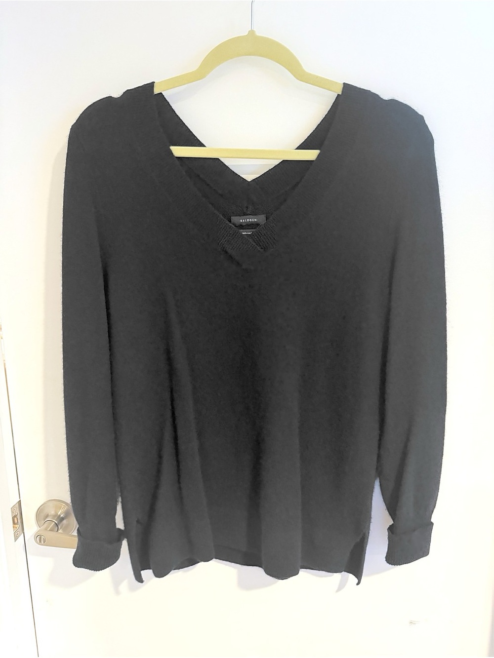 Halogen 100% Cashmere Women’s Black V-Neck Pullover Sweater